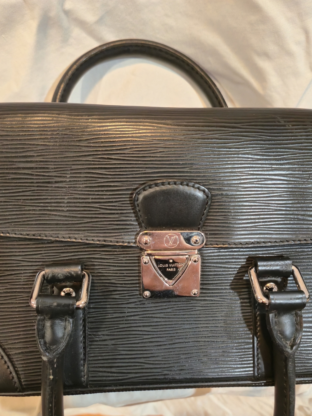 Louis Vuitton Epi Segur PM Black Top-Handle Satchel with Silver Hardware - Picture 5 of 12